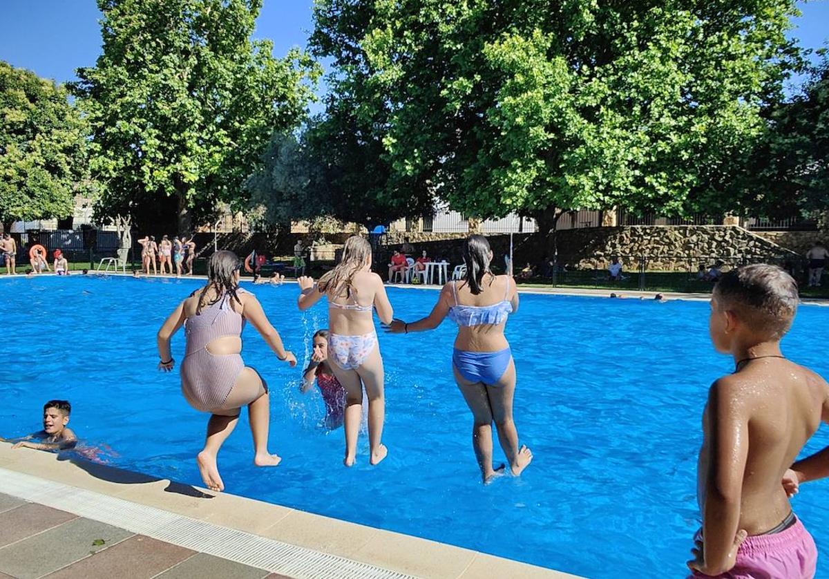 Apertura de la piscina municipal