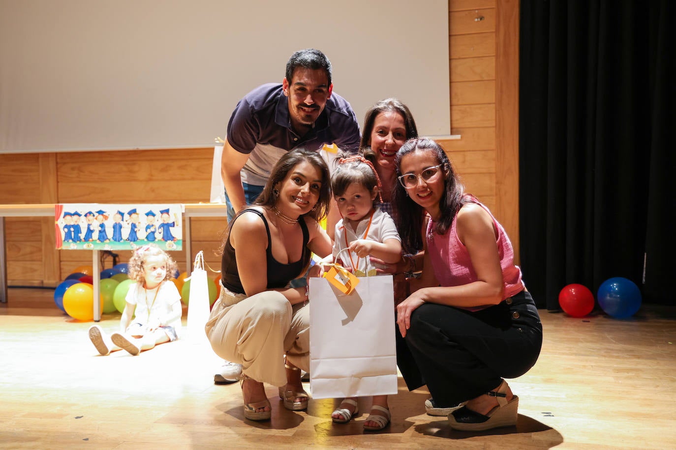 Graduación del Centro de Educación Infantil '7 Deseos' (II)