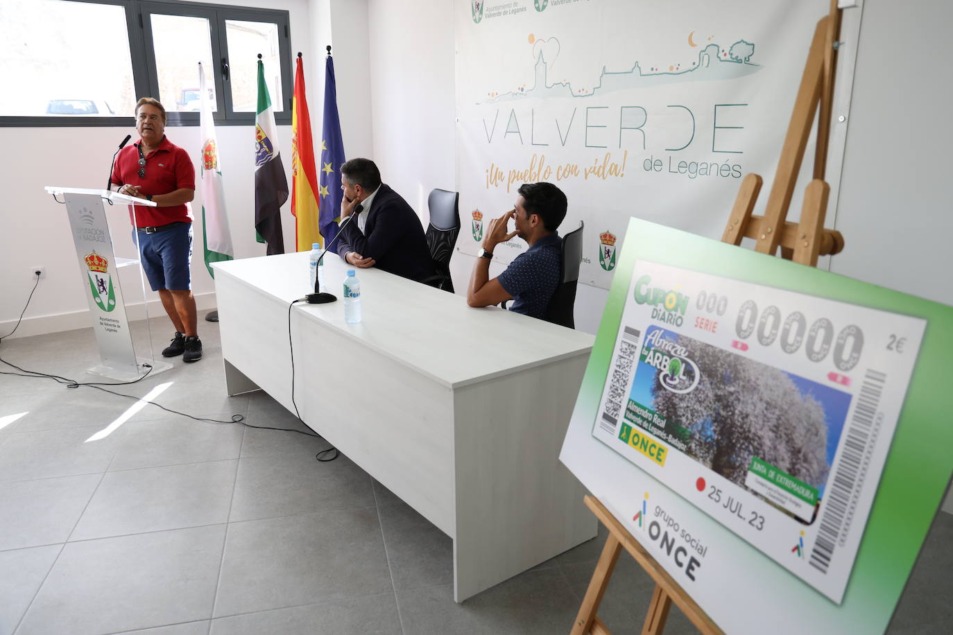 Presentación del Cupón con el Almendro Real