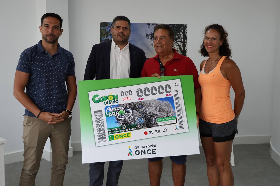 Presentación del Cupón con el Almendro Real
