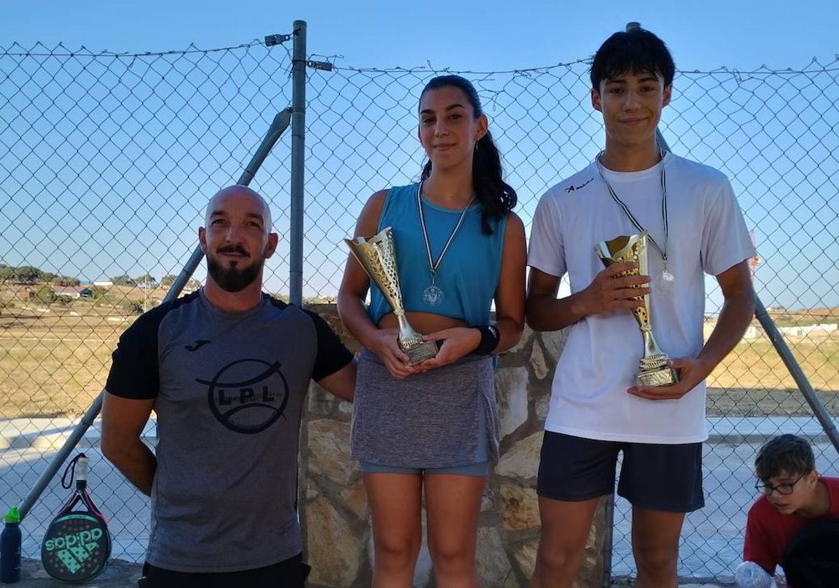 Leire y Ángel, campeones en pádel