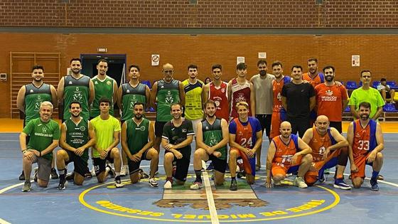 El equipo de baloncesto pierde la final en el torneo de Torre de Miguel Sesmero