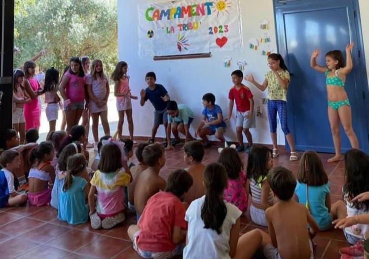 Imagen principal - Imágenes de la fiesta