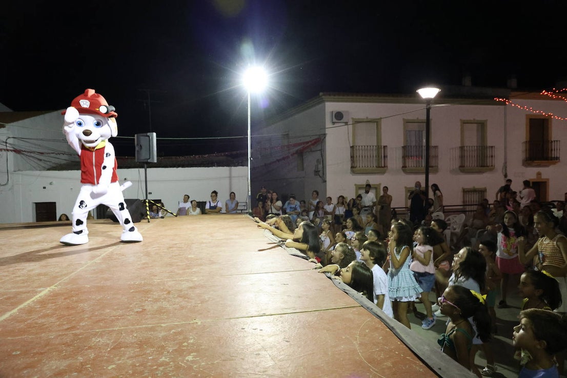 Desfile Infantil (II)