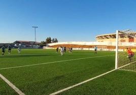 Lanzamiento del segundo penalti para el Montehermoso