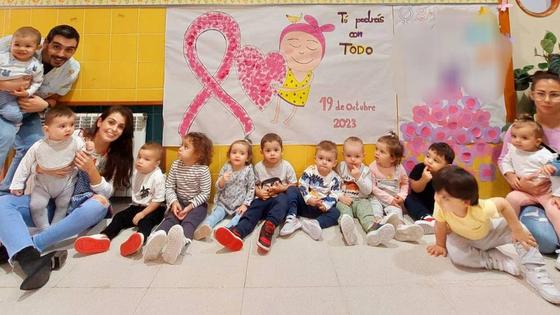En el Centro de Educación Infantil también apoyan la lucha contra el cáncer