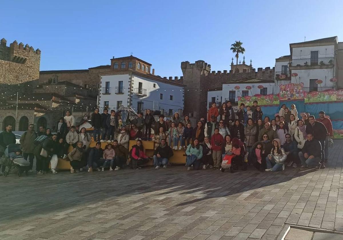 La ampa del Colegio Cristo Crucificado celebra sus primeras actividades del curso