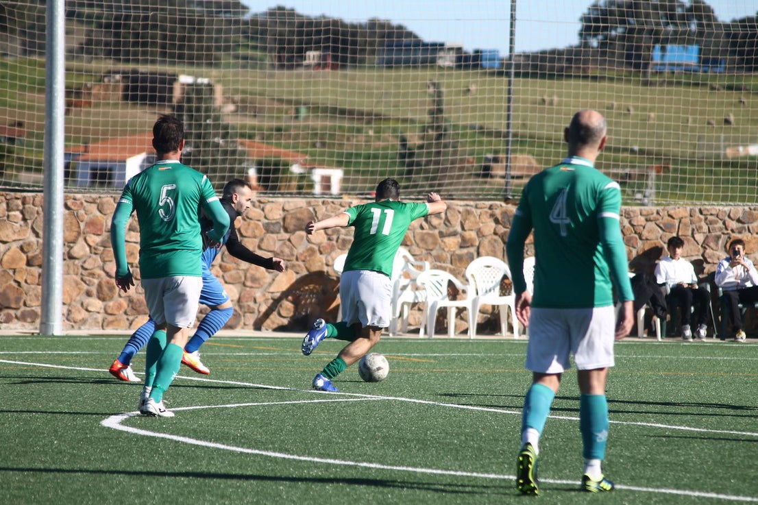 Fotos: Veteranos Valverde - Hermanos Mora