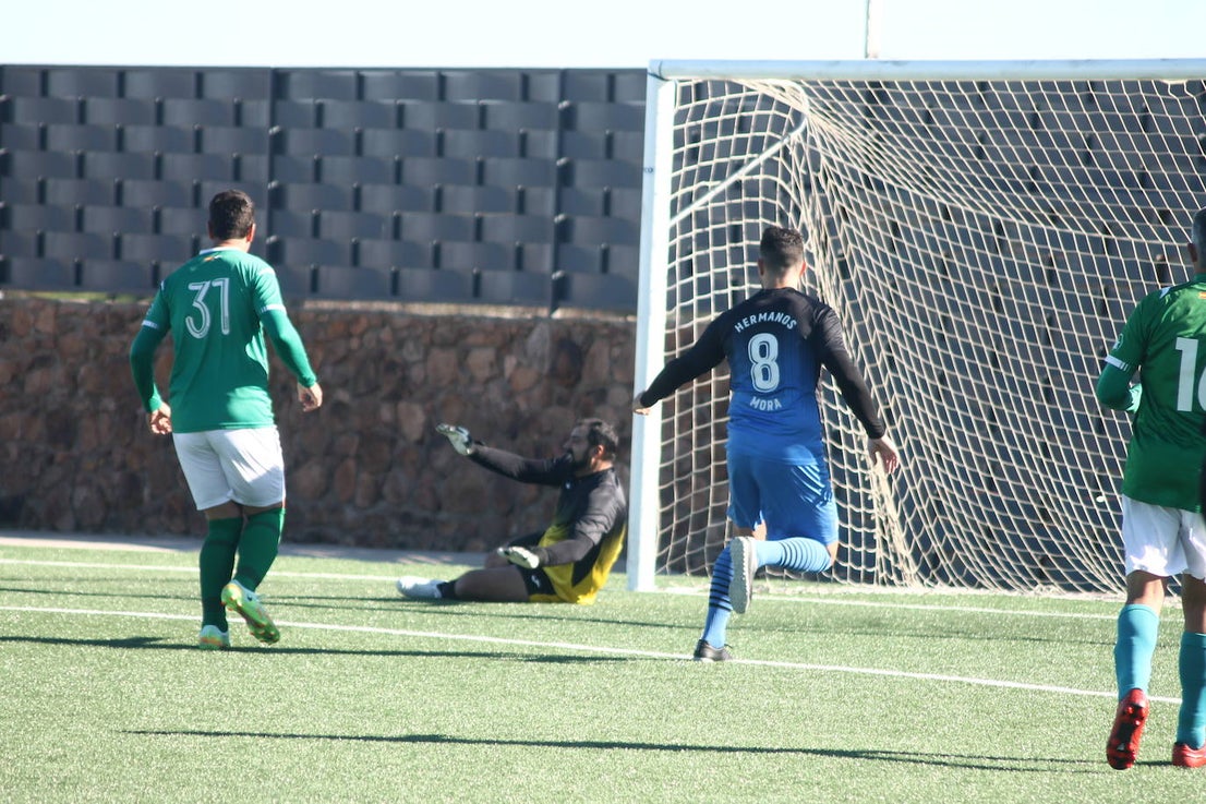 Fotos: Veteranos Valverde - Hermanos Mora