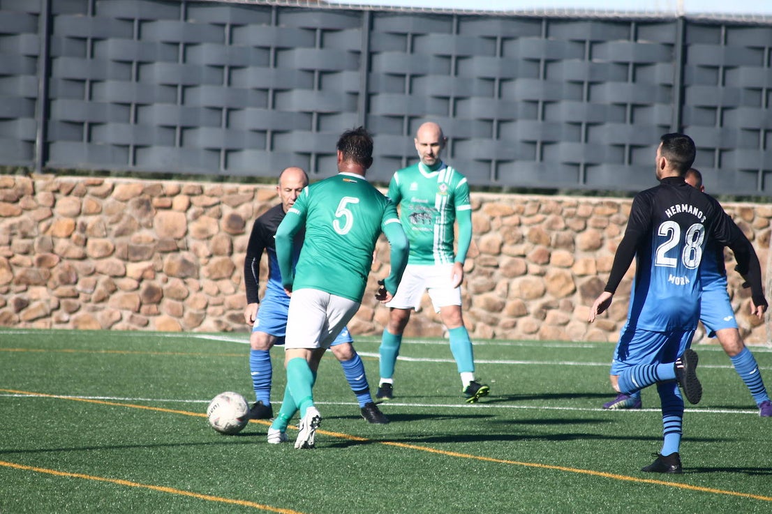 Fotos: Veteranos Valverde - Hermanos Mora