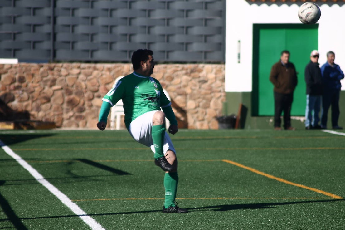 Fotos: Veteranos Valverde - Hermanos Mora