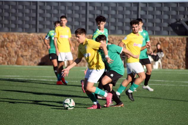 Fotos: Juveniles Racing Valverdeño - Sportextremadura