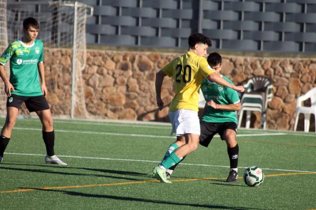 Fotos: Juveniles Racing Valverdeño - Sportextremadura