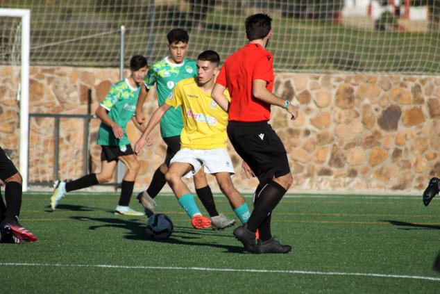 Fotos: Juveniles Racing Valverdeño - Sportextremadura