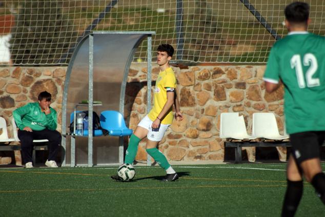 Fotos: Juveniles Racing Valverdeño - Sportextremadura