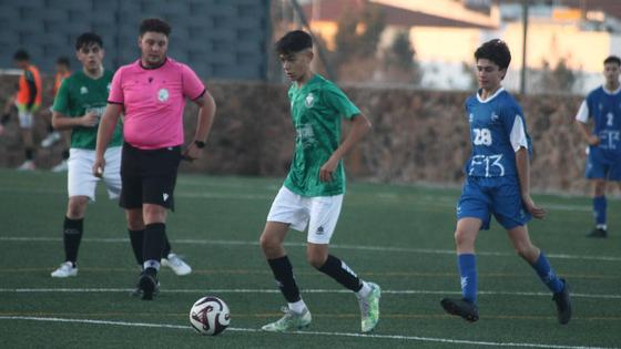Los juveniles de la EMD empatan en Barcarrota