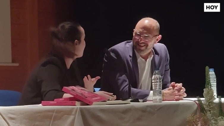 Andrea Romero, la valverdeña que presentó su obra durante la jornada del Día del Libro