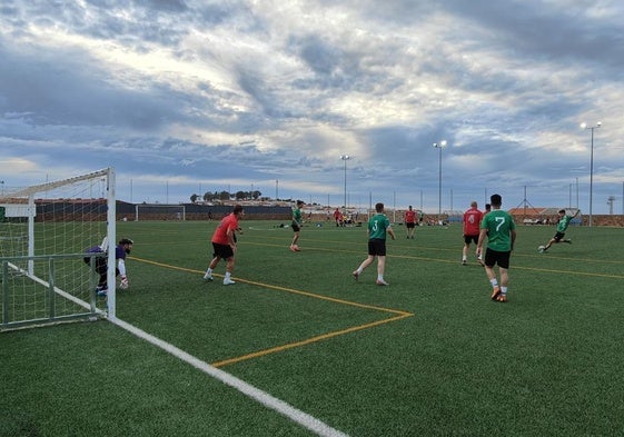 EMD Valverde F7 mantiene el liderato a falta de tres jornadas