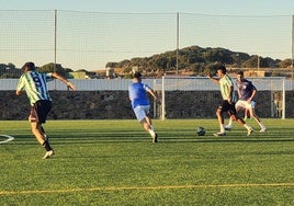 Cafetería Salazar, Rayo de Olivenza, EMD Valverde F7 y Descansillo acceden a las semifinales
