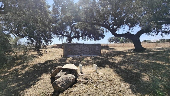 Roban una barbacoa de mampostería en la Finca El Rebellao