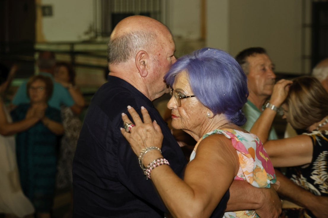 Baile de la Semana del Mayor