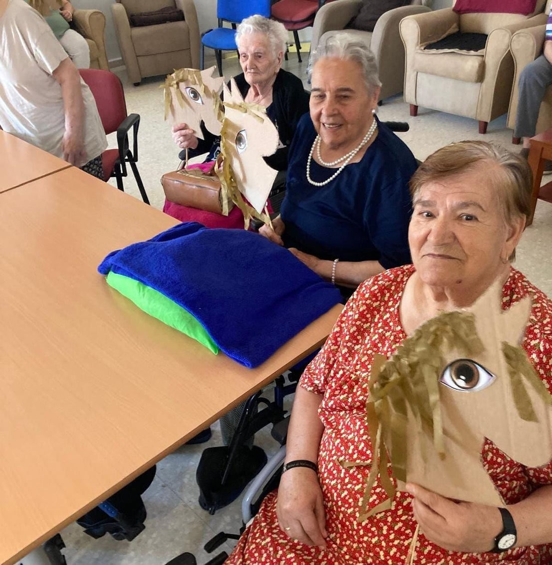 Los Bartolos en el Centro de Atención Residencial