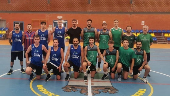El equipo local de baloncesto finaliza tercer en el torneo de Torre de Miguel Sesmero
