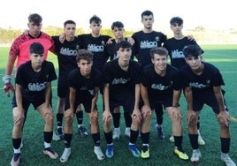 Equipo titular en el primer encuentro amistoso