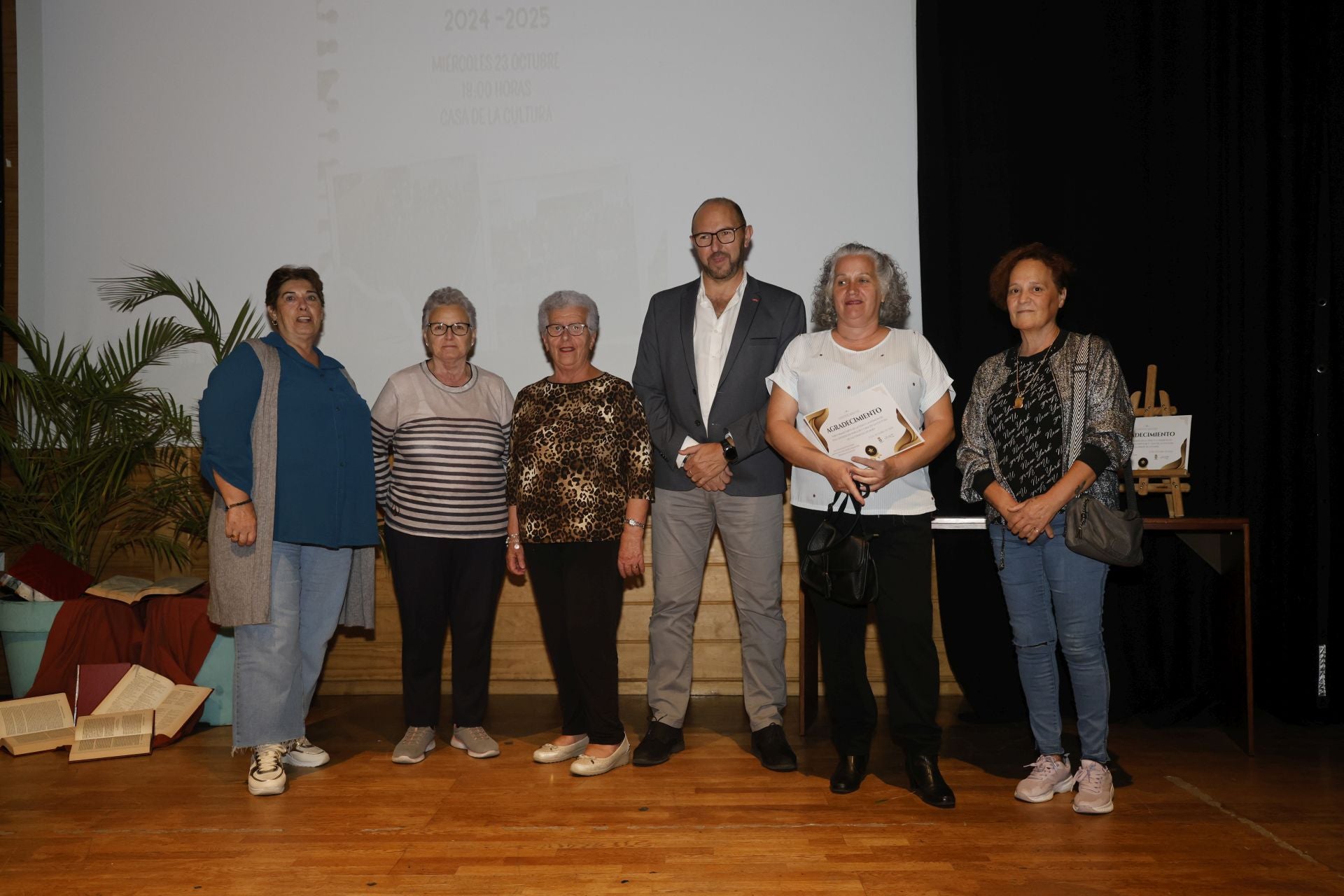 Presentación de actividades formativas y culturales