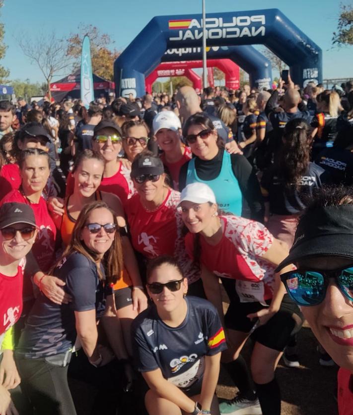 Imagen secundaria 2 - La 'carrera de la Policía' cuenta con numerosos valverdeños