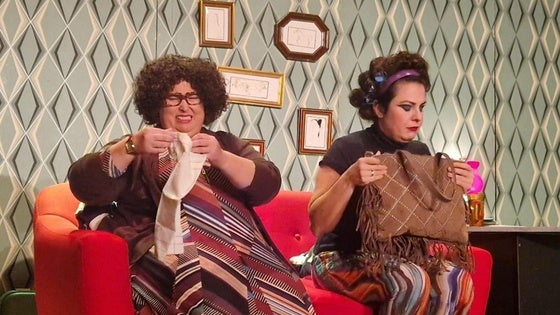 Muchas risas y solidaridad en la obra de teatro 'Me voy a Cincinnati'