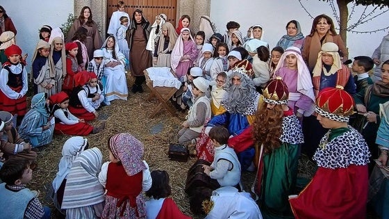 Los valverdeños recrean la Navidad con el tradicional Belén Viviente