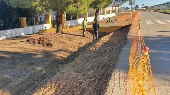 Construirán un nuevo acerado junto al cementerio municipal