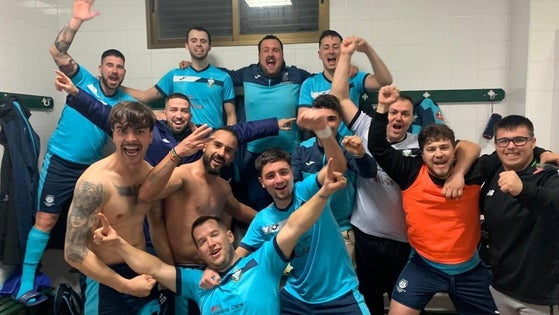 El equipo local de fútbol sala vence al EMD Solana