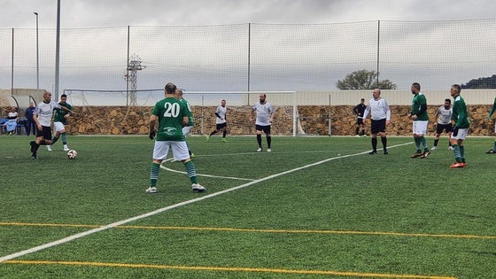 Los Veteranos pierden dos puestos tras su última derrota ante Veteranos Dindi