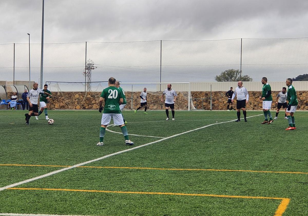 Los Veteranos pierden dos puestos tras su última derrota ante Veteranos Dindi