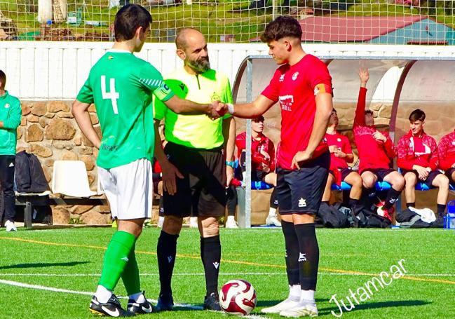 Saludo entre capitantes