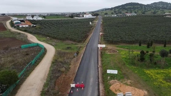 Corte en la carretera de La Albuera
