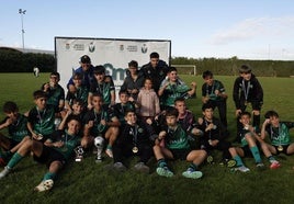 El CD Gévora celebra su triunfo