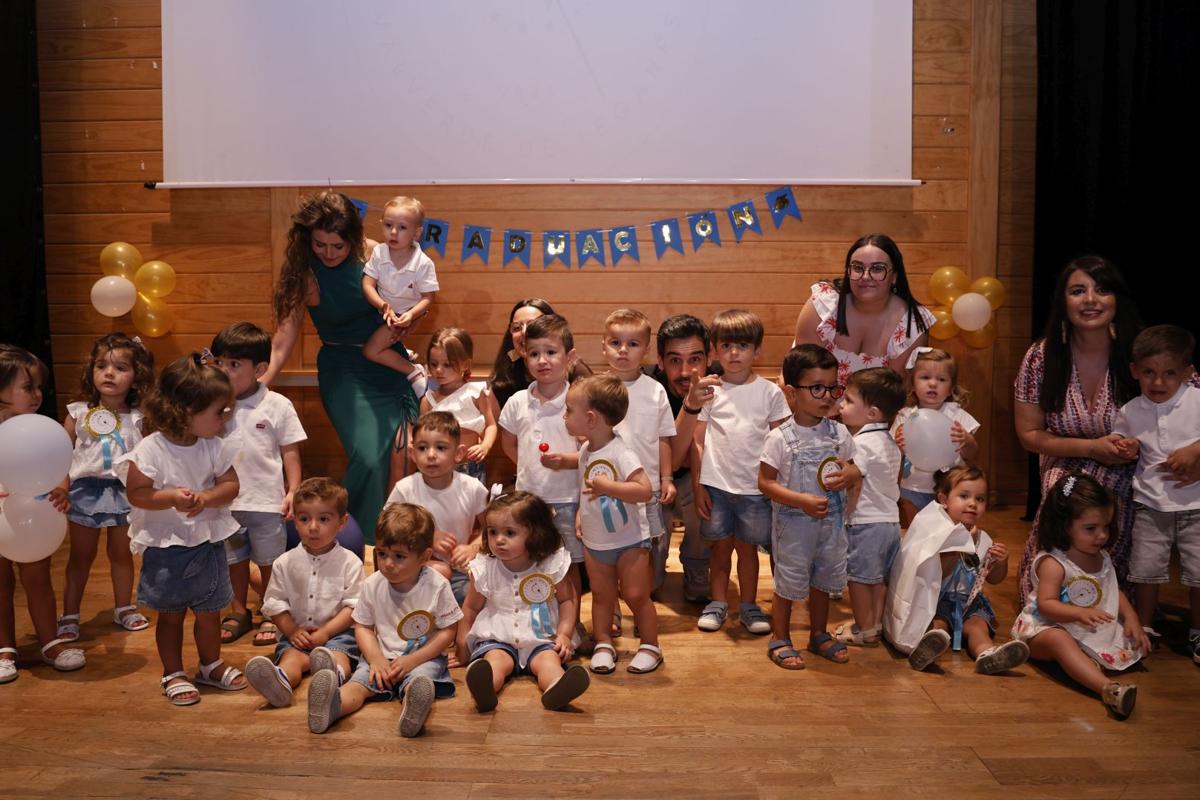 Graduación de los alumnos del CEI 7 Deseos