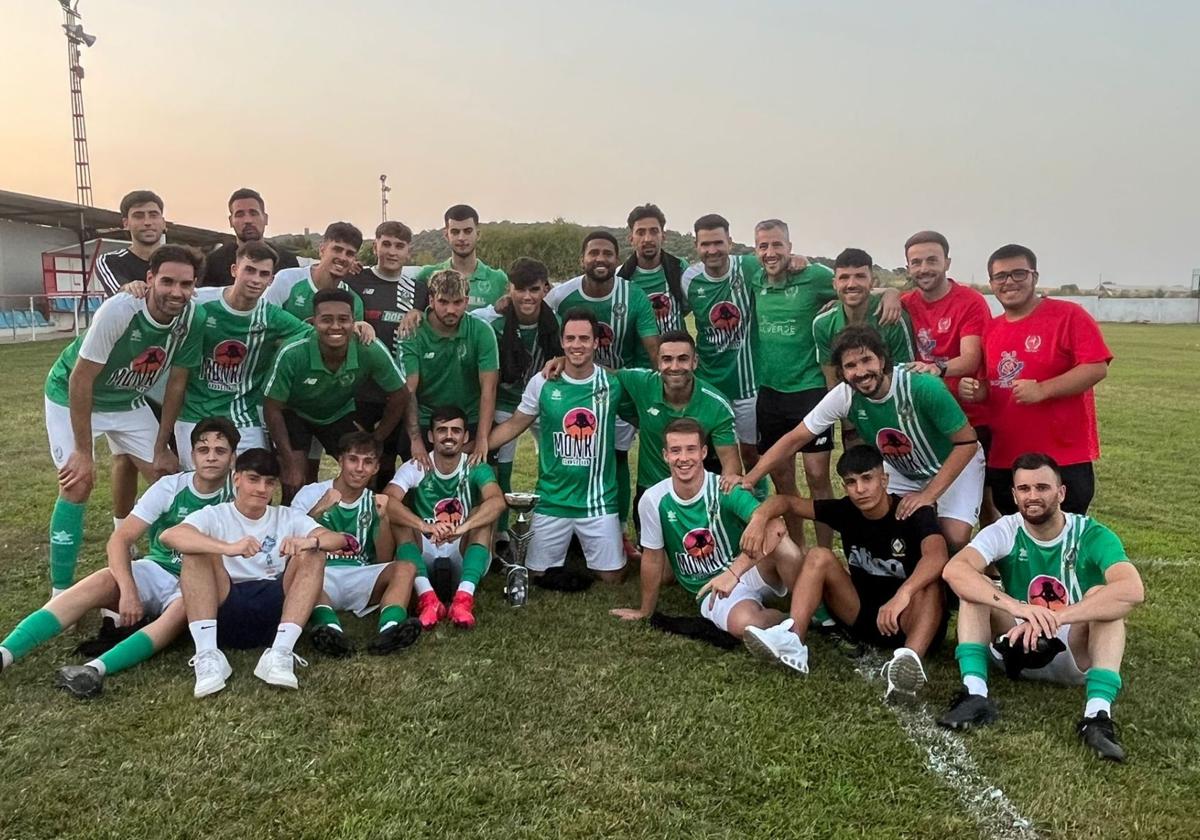 Los valverdeños celebran la victoria