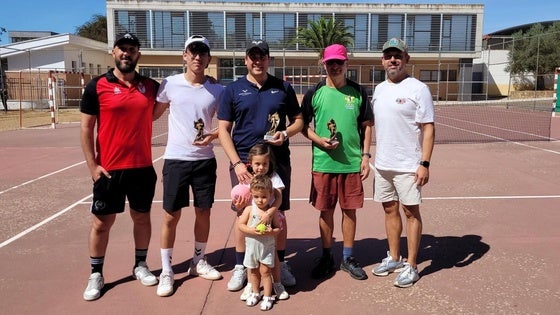 Juan Fernando Gutiérrez gana el torneo de tenis Día de Valverde de Leganés