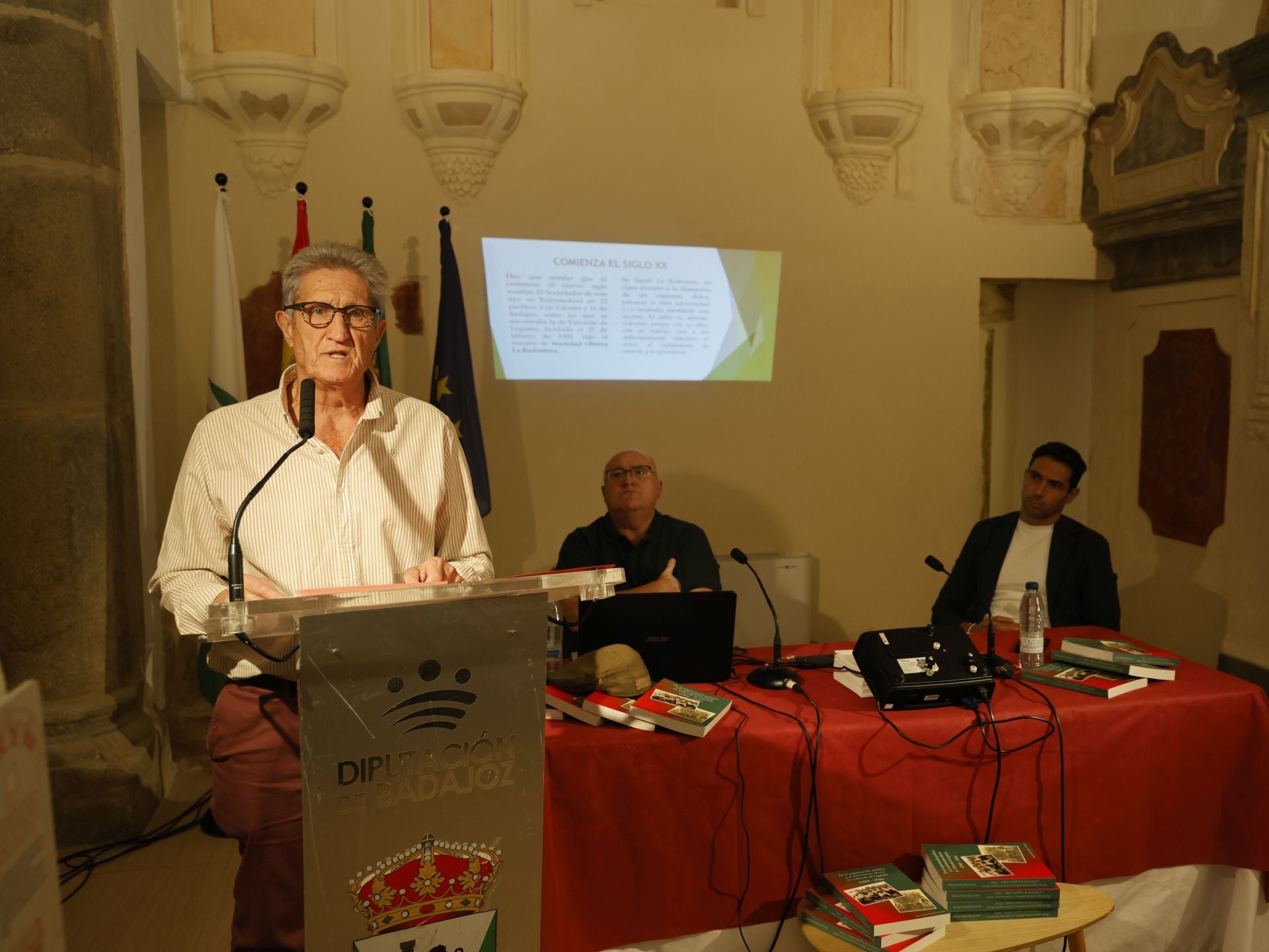 Presentación del libro 'De la organización política y el movimiento obrero en Valverde de Leganés (1868 – 1936)'
