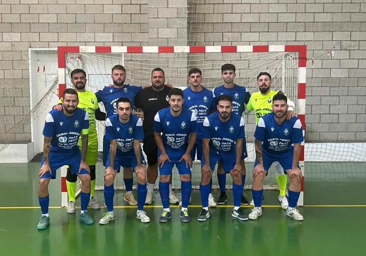 Equipo que se desplazó hasta Guareña