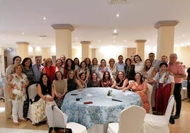 Compañeros junto a Mari Carmen Ferrera