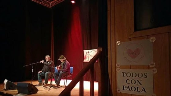 Valverde se vuelca con Paola disfrutando con el flamenco