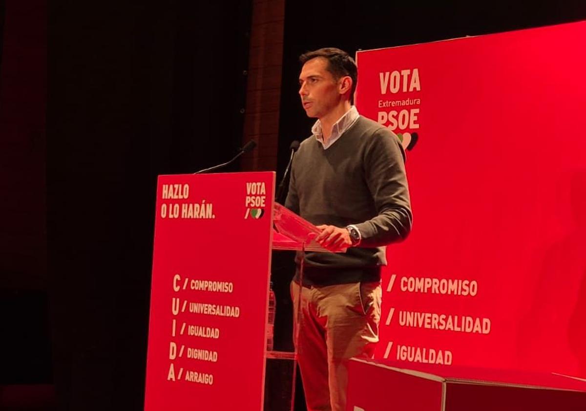 Imagen principal - Imágenes del acto