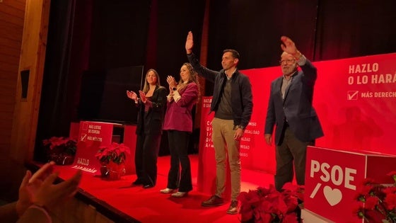 La Agrupación Socialista local celebra su mitin de cara a las elecciones del 21 de diciembre