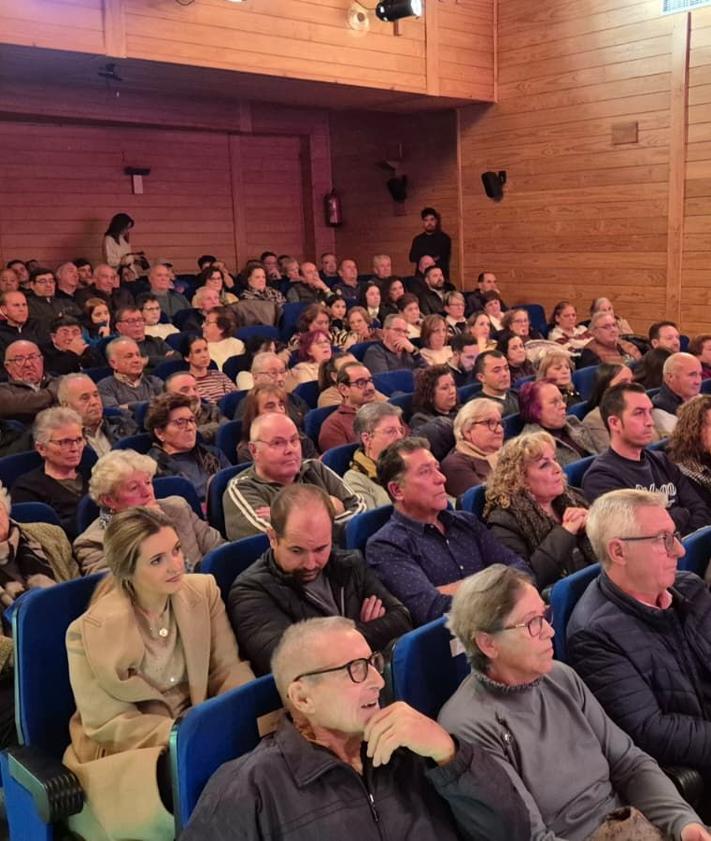 Imagen secundaria 2 - Imágenes del acto