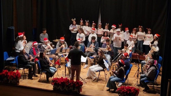 La Escuela Municipal de Música despide el año con su concierto de Navidad